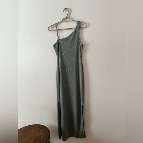 Women’s Asymmetrical Strap  One Shoulder Green Maxi Dress - Picture 8 of 11